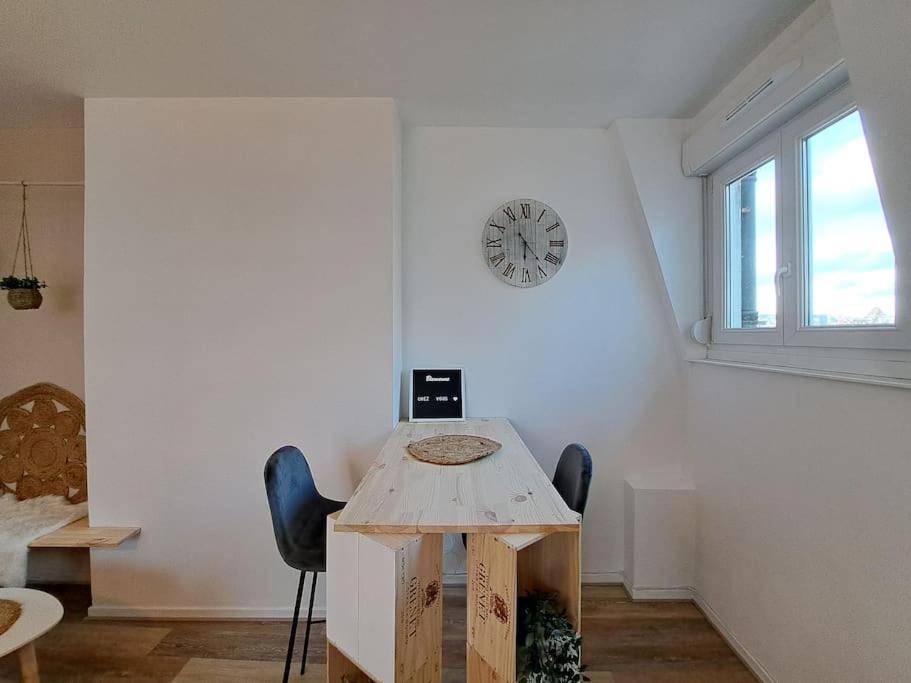 Faro, Vue Sur La Cathedrale Apartment Reims Exterior photo