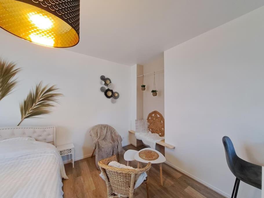Faro, Vue Sur La Cathedrale Apartment Reims Exterior photo