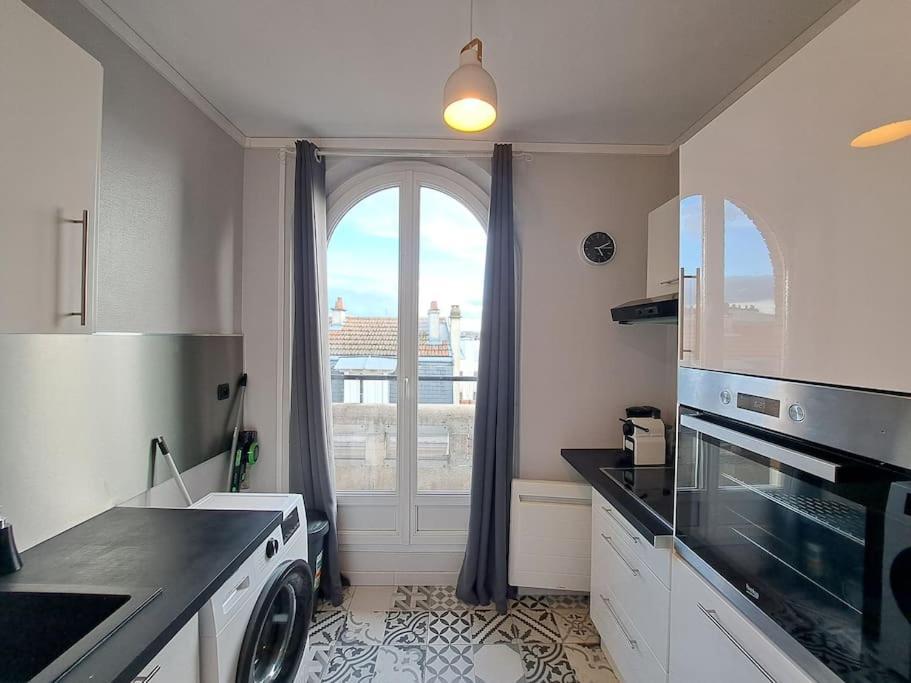 Faro, Vue Sur La Cathedrale Apartment Reims Exterior photo