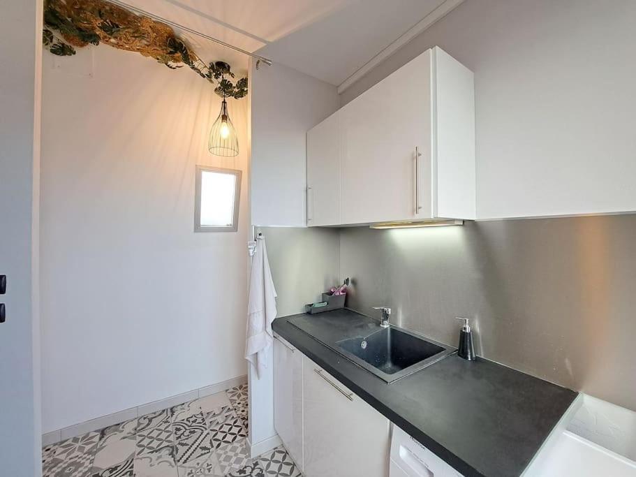 Faro, Vue Sur La Cathedrale Apartment Reims Exterior photo