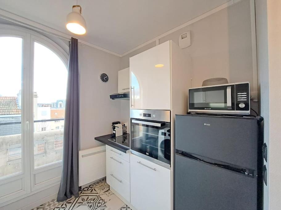 Faro, Vue Sur La Cathedrale Apartment Reims Exterior photo