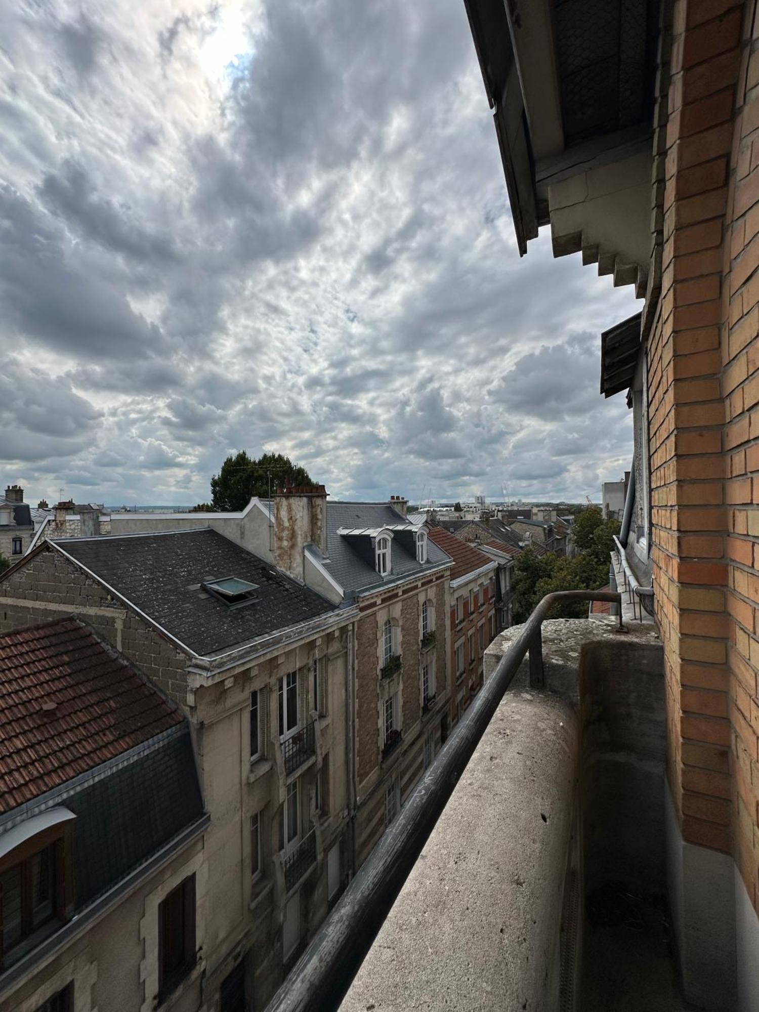 Faro, Vue Sur La Cathedrale Apartment Reims Exterior photo